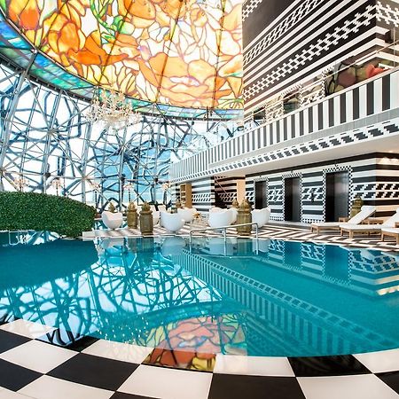 Mondrian Doha Hotel Exterior photo The pool at the hotel