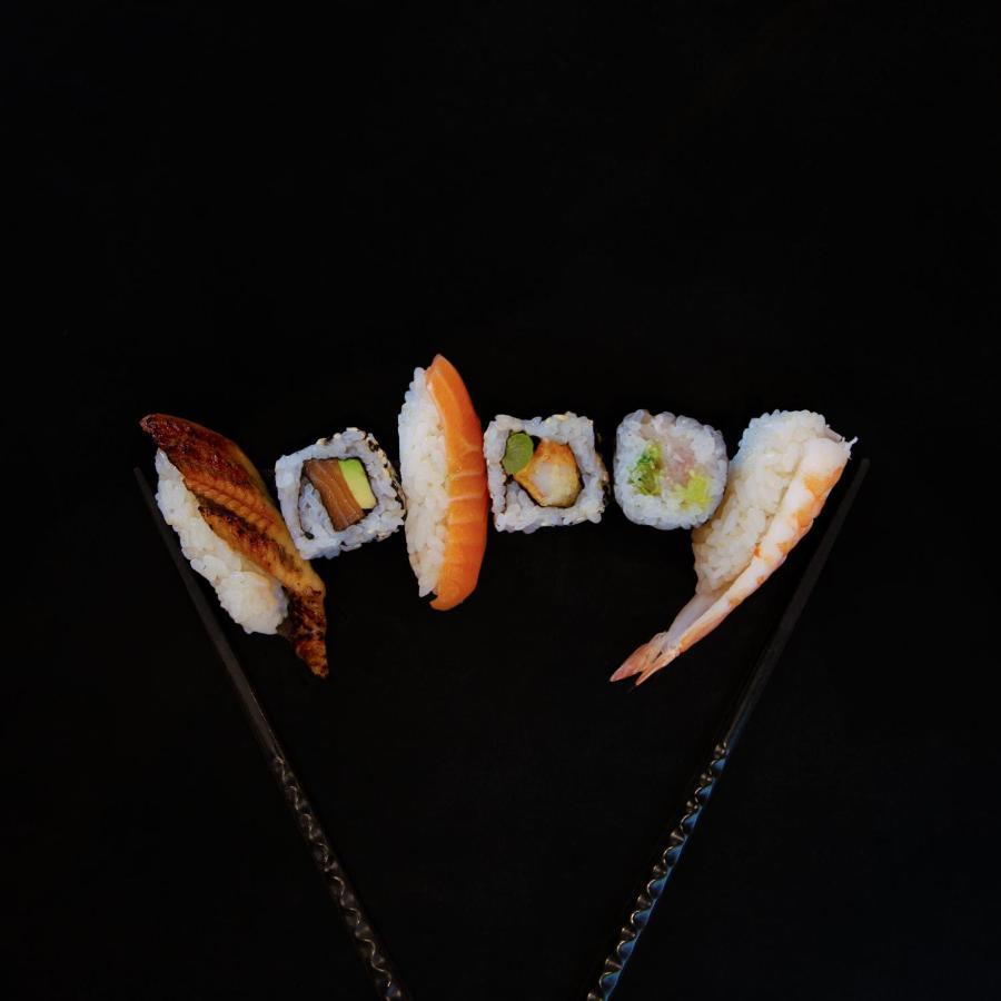 Mondrian Doha Hotel Exterior photo Sushi